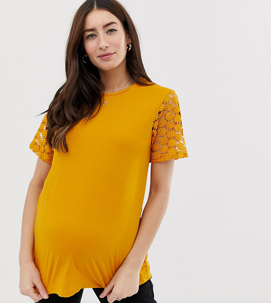 ASOS DESIGN – Maternity – T-shirt med spetsärm-Gul