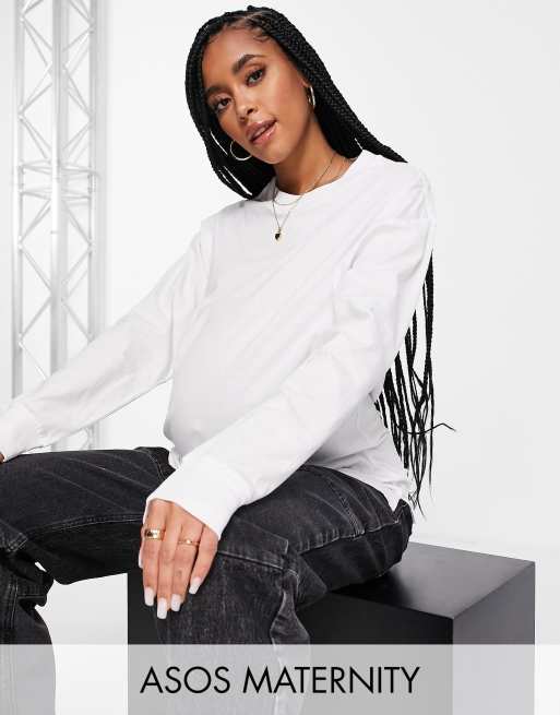 ASOS DESIGN Maternity - T-shirt oversize a maniche lunghe con dettagli sui polsini bianca