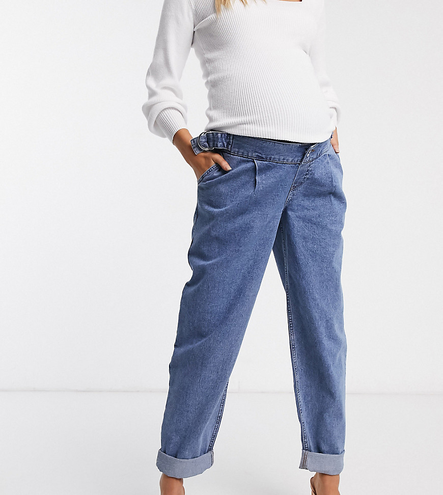 ASOS DESIGN Maternity Tapered boyfriend jeans with d-ring waist detail with curved seams in blue with over the bump bump