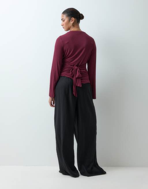 ASOS DESIGN Maternity textured wide leg trousers with tie waist in black, 3 of 5