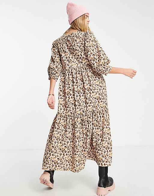  Maternity tiered maxi dress in animal print 