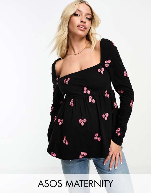 ASOS DESIGN Maternity - Top à encolure carrée avec broderie fleurie rouge - Noir