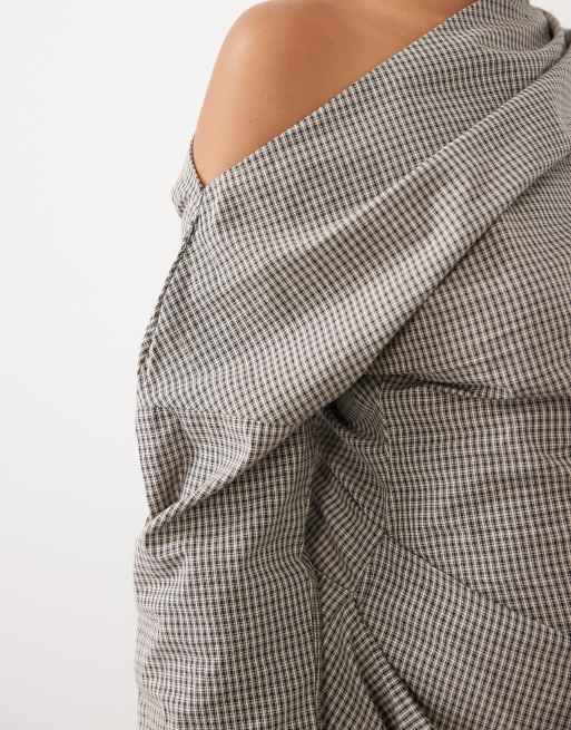 ASOS DESIGN Maternity top a maniche lunghe con scollo a barchetta a quadri, 3 di 4
