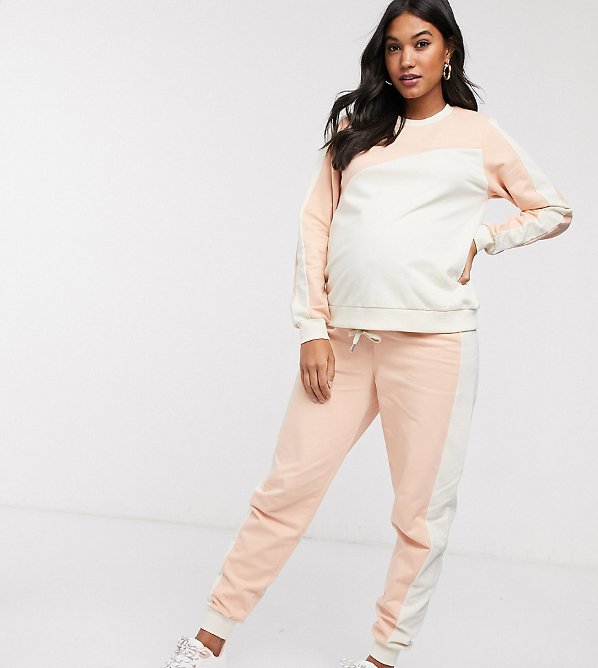 ASOS DESIGN Maternity - Trainingspak met sweater en joggingbroek met kleurvlakken-Roze