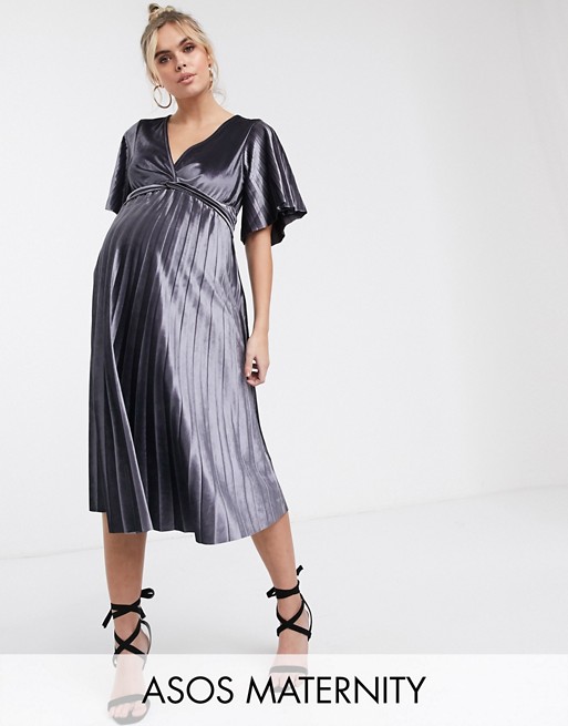ASOS DESIGN Maternity twist front velvet midi dress