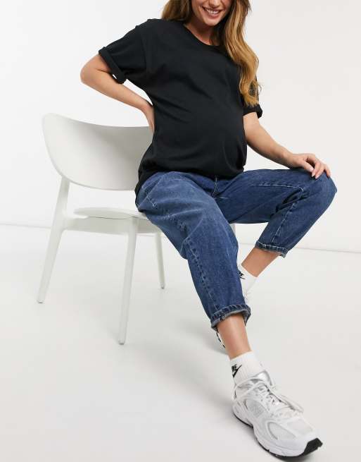 ASOS DESIGN Maternity ultimate oversized t-shirt in black, 4 of 4