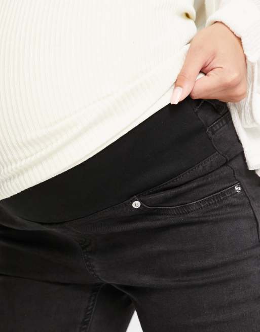 ASOS DESIGN Maternity ultimate skinny jeans in washed black with under the bump waistband , 3 of 4