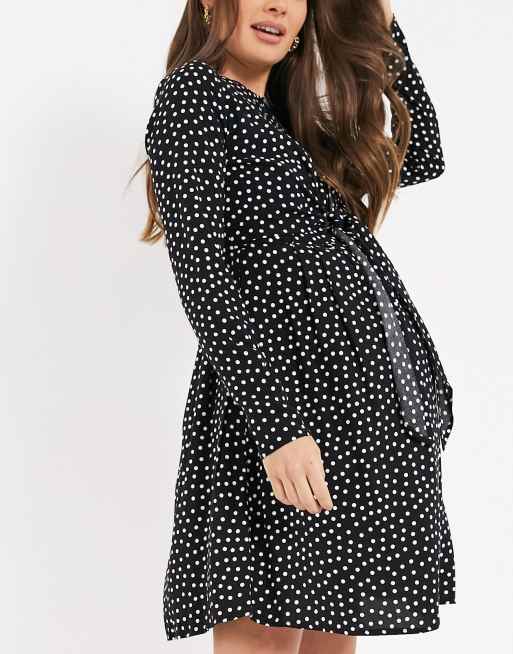 ASOS DESIGN Maternity Vestito corto avvolgente per l allattamento con maniche lunghe a pois monocromatico ASOS