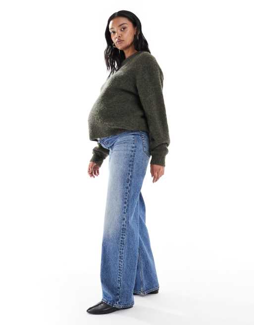 ASOS DESIGN Maternity wide leg dad jeans in mid blue, 2 of 5