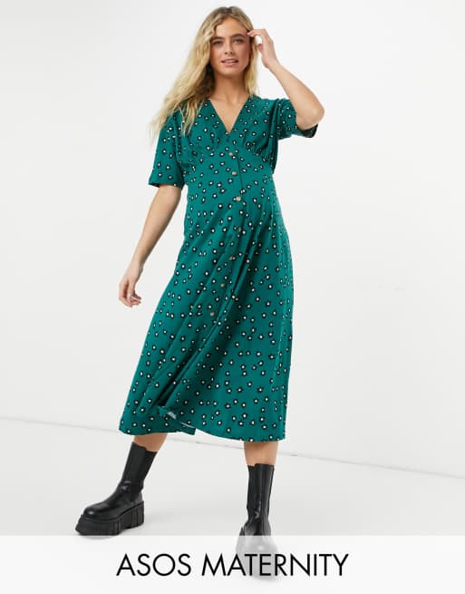 ASOS DESIGN Maternity – Zielona sukienka w kwiatowy wzór z rogowymi guzikami