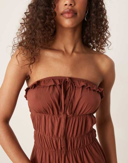ASOS DESIGN - Maxi bandeau-jurk met ruches en stroken in de taille in roestbruin, 3 van 4