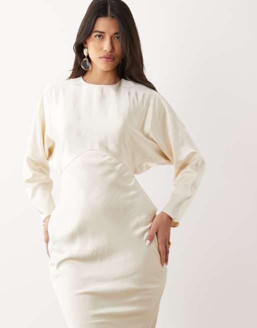 ASOS DESIGN – Maxi-Brautkleid aus Satin in Elfenbein mit Fledermausärmeln, 2 von 4