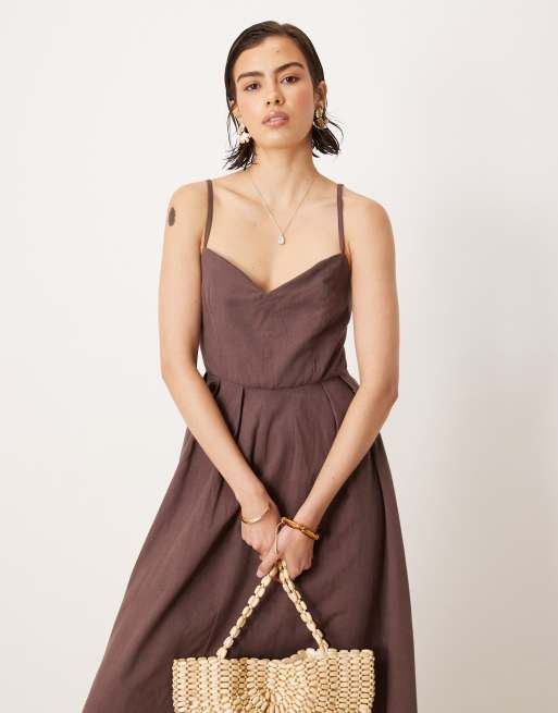 ASOS DESIGN maxi dress with corset bodice and sculpted bust in chocolate, 4 of 4