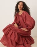 [ASOS DESIGN] ASOS DESIGN maxi dress with ruched channel neckline and tiered hem in rust-White 10 Rust