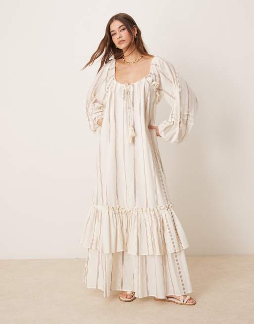 ASOS DESIGN - Maxi-jurk met brede hals, rimpeleffect en gelaagde zoom in gestreept, 4 van 4