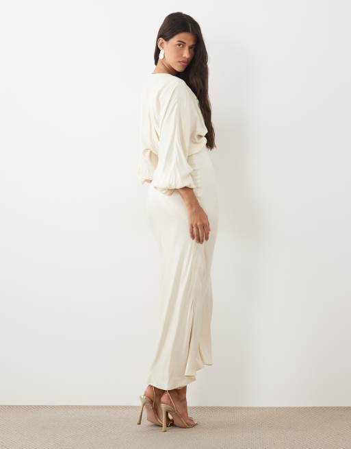 ASOS DESIGN maxi jurk met diepe hals en vleermuismouwen in ivoorwit, 4 van 4