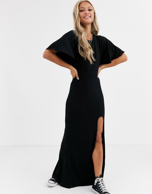 ASOS DESIGN - Maxi-jurk met fladdermouwen en hoge split en open achterkant