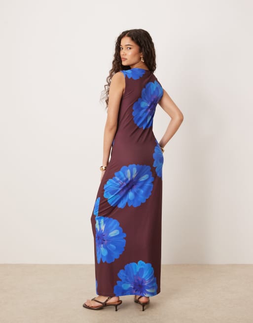 ASOS DESIGN - Maxi jurk met gedrapeerde halslijn en bloemenprint in bruin, 4 van 4