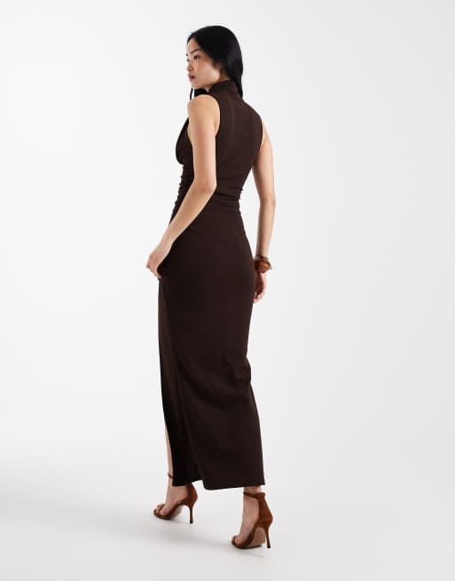 ASOS DESIGN - Maxi jurk met gerimpeld lijfje en hoge hals in chocoladebruin, 3 van 4