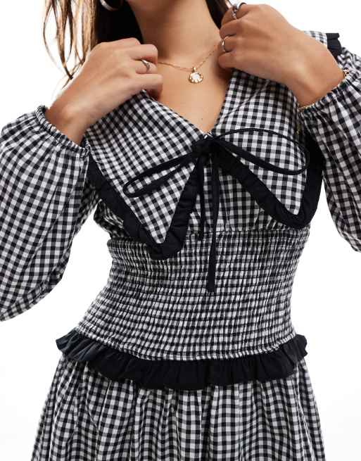 ASOS DESIGN - Maxi jurk met gesmokte taille, kraag en gingham ruit in zwart-wit, 3 van 4