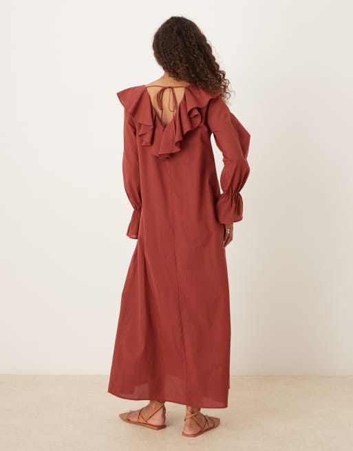 ASOS DESIGN - Maxi-jurk met lange mouwen, ruches en V-hals in bruin, 4 van 4