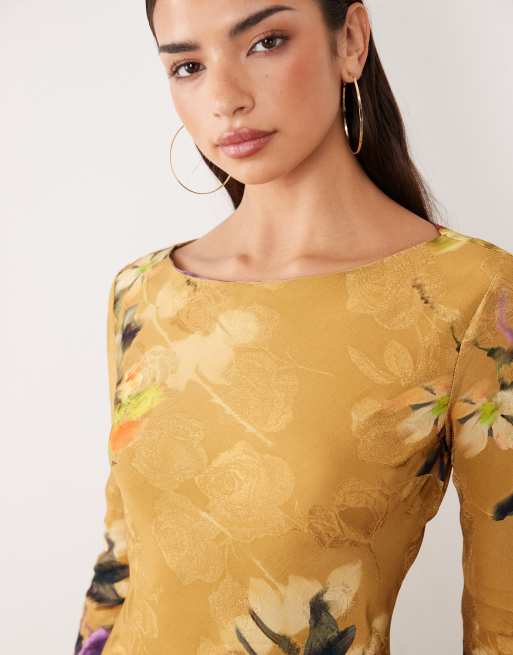 ASOS DESIGN maxi jurk met open achterkant en uitlopende mouwen in jacquard met print, 2 van 4