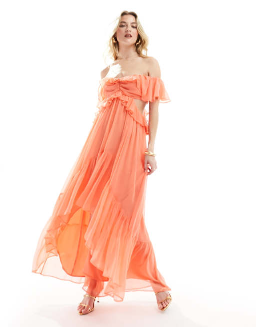 ASOS DESIGN - Maxi-jurk met ruches, uitsnijdingen en blote schouders in koraal