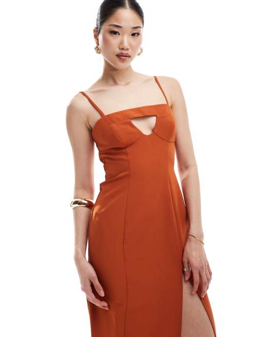 ASOS DESIGN - Maxi-jurk met structuur en uitsnijding in roestbruin
