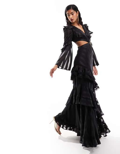 ASOS DESIGN - Maxi jurk met uitsnijding, lange mouwen en kanten inzetstukken van satijn met burnout-strepen in zwart
