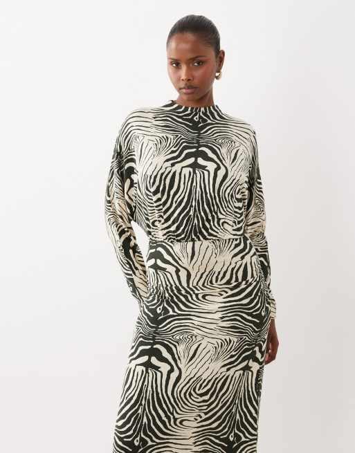 ASOS DESIGN maxi jurk met vleermuismouwen en zebra print, 3 van 4
