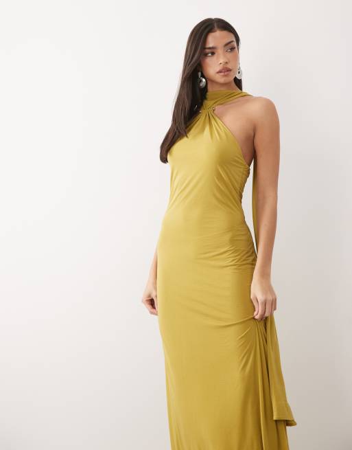 ASOS DESIGN - Maxi jurk van chiffon met stretch, halternek en randje van gouden hardware in chartreuse, 4 van 4