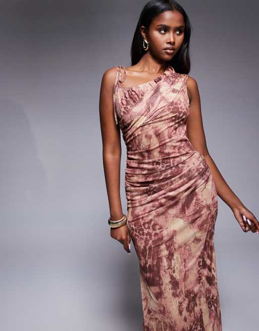ASOS DESIGN - Maxi jurk van gedrapeerd van mesh met blote schouder in gemixte dieren- en bloemenprint, 2 van 4