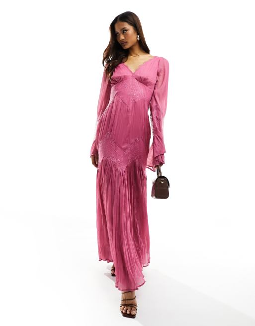 ASOS DESIGN - Maxi jurk van gekreukte stof met lange mouwen en kanten inzetstukken in bessenkleur