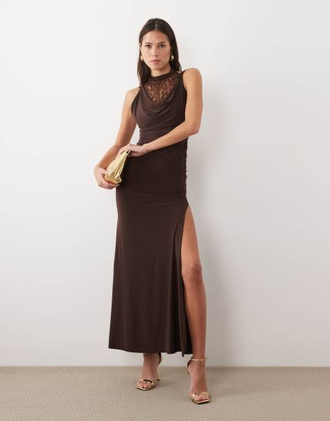ASOS DESIGN - Maxi jurk van gladde stof met gelaagde gedrapeerde halslijn in chocoladebruin - view 1