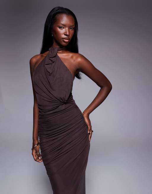 ASOS DESIGN - Maxi-jurk van mesh met gedraaid detail bij de buste en gestrikte hals in chocoladebruin , 2 van 4