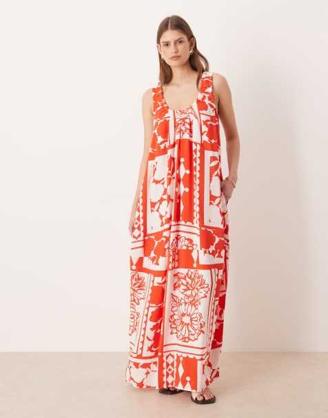 ASOS DESIGN - Maxi jurk van technische stof met lage ronde gerimpelde hals en patchworkprint in rood en wit - view 1