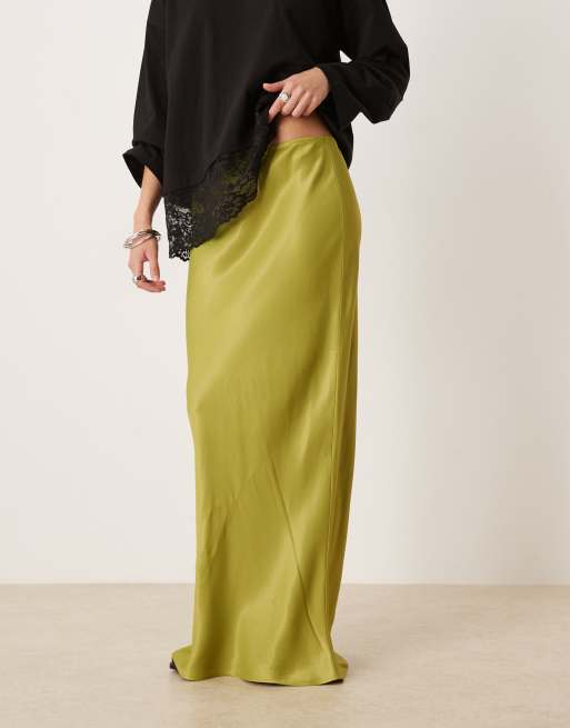ASOS DESIGN - Maxi rok van schuin gesneden satijn in olijfgroen, 5 van 5