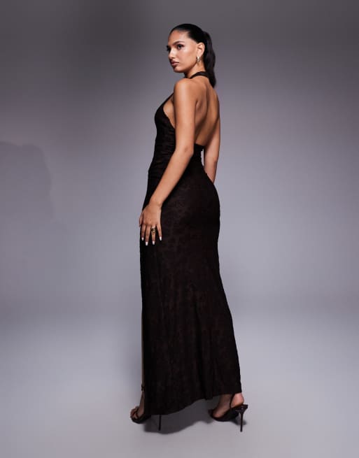 ASOS DESIGN – Maxi-Schlupfkleid aus Ausbrennerstoff in Schokobraun mit Neckholder, 4 von 4