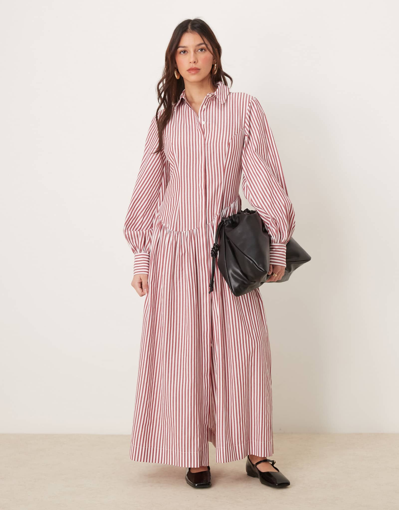 ДИЗАЙНЕРСКОЕ макси-платье-рубашка ASOS с асимметричными пуговицами в бордовую полоску