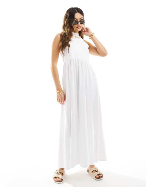  ASOS DESIGN – Maxi-Sommerkleid in Weiß mit Neckholder-Träger und tiefem Rückenausschnitt