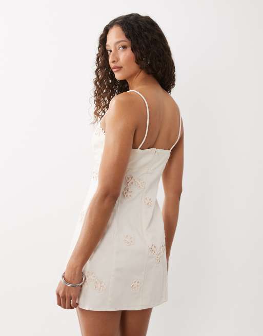 ASOS DESIGN – Maxi-Sommerkleid mit Camisole-Trägern und geblümter Cornelli-Spitze in Altweiß , 4 von 4