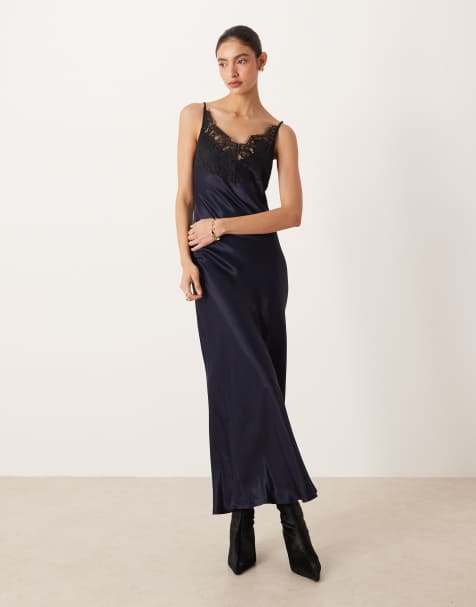 ASOS DESIGN – Maxi-Trägerkleid aus Satin in Marineblau mit Spitzenoberteil - view 1