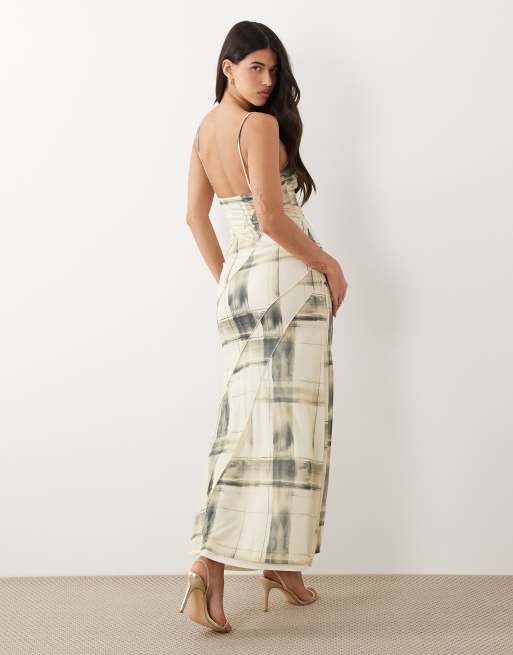 ASOS DESIGN – Maxi-Trägerkleid in Cremeweiß mit geteiltem Karomuster, 4 von 4
