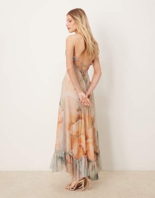 ASOS DESIGN – Maxi-Trägerkleid mit plissierter Brustpartie, gerüschtem Schößchensaum und abstraktem Blumenmuster, 4 von 4