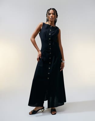 ASOS DESIGN - Maxi-Westenkleid in Schwarz mit Knopfleiste und U-Boot-Ausschnitt