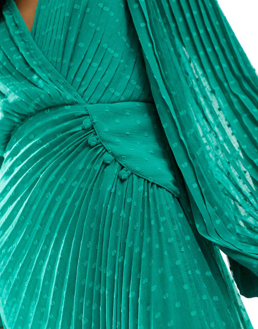ASOS DESIGN – Maxi-Wickelkleid in leuchtendem Grün aus plissiertem Dobby-Chiffon mit Knopfdetail, 3 von 4