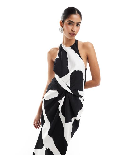 ASOS DESIGN - Maxikjole i abstrakt sort print med tekstureret racerhals og snoet taljedetalje