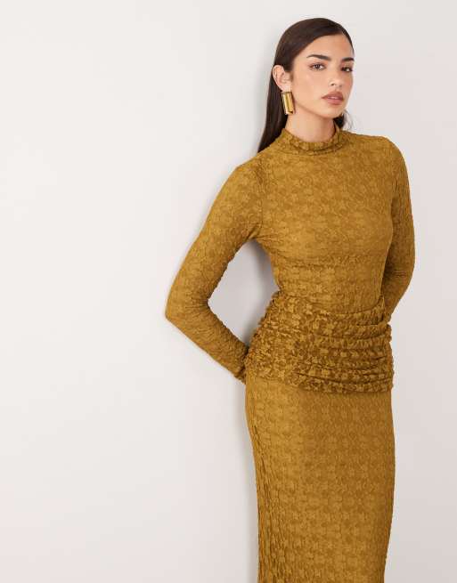 ASOS DESIGN maxikjole i blonder med åben ryg og drapering ved hofterne i olivengrøn, 3 af 4