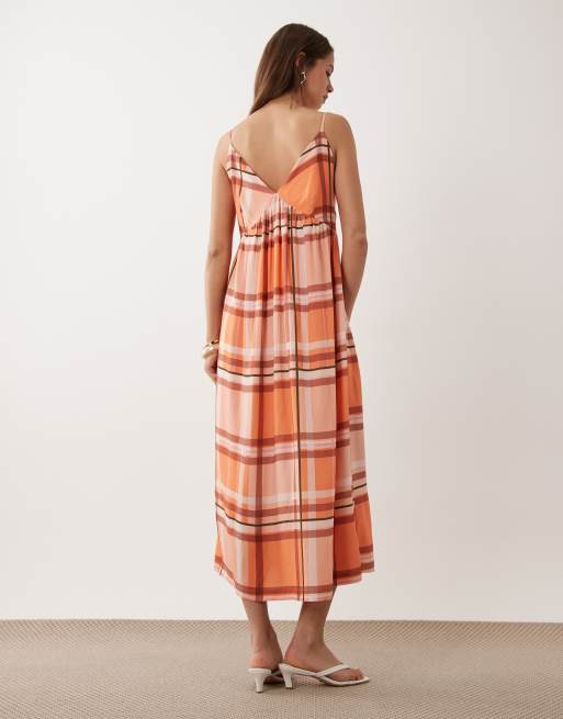 ASOS DESIGN maxikjole i hørblanding med dyb v-udskæring og orange tern, 3 af 4