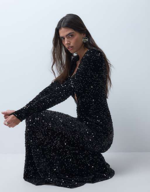 ASOS DESIGN maxikjole i velour med pailletter, dyb udskæring og skulderpuder i sort, 4 af 5